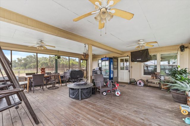 529 An County Road 2304, Tennessee Colony, TX 75861