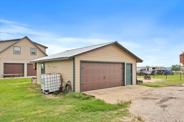 529 An County Road 2304, Tennessee Colony, TX 75861