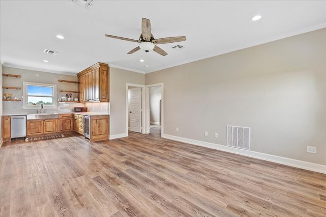 529 An County Road 2304, Tennessee Colony, TX 75861