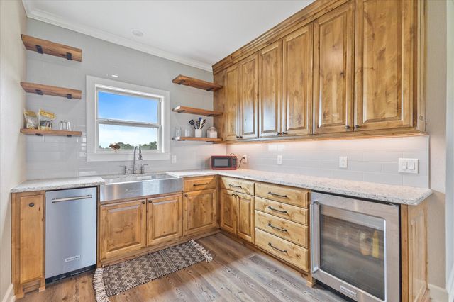 529 An County Road 2304, Tennessee Colony, TX 75861