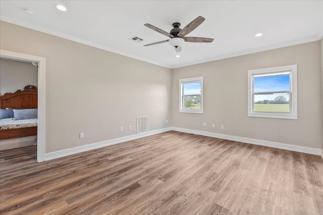529 An County Road 2304, Tennessee Colony, TX 75861