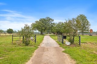 529 An County Road 2304, Tennessee Colony, TX 75861