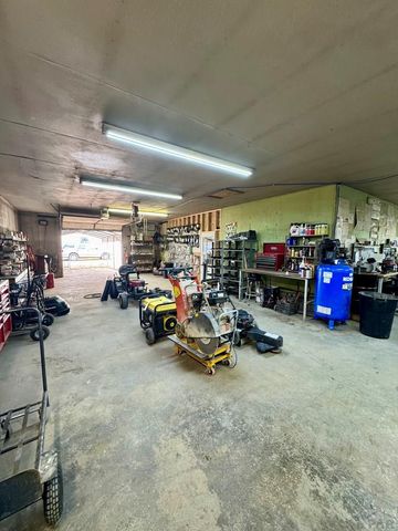 214-220 Ash Ave, La Junta, CO 81050