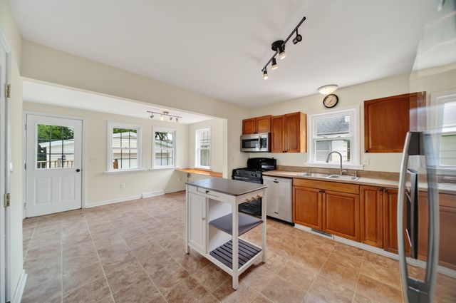 1323 GRANT Avenue, Erie, PA 16505