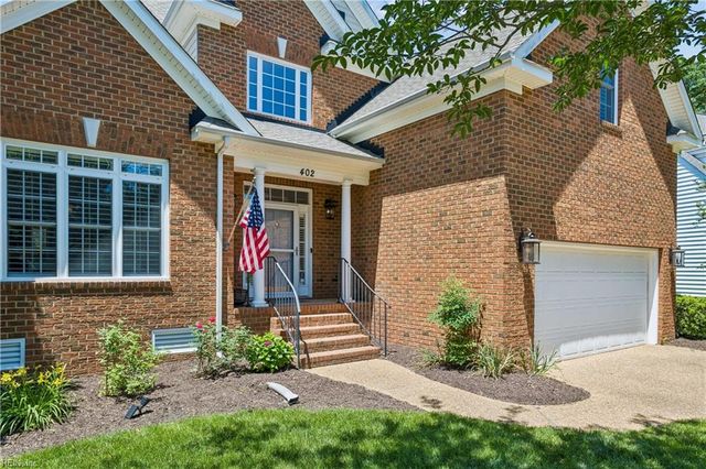 402 Pasture LN, Yorktown, VA 23693