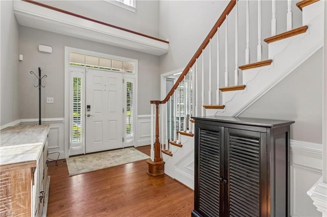 402 Pasture LN, Yorktown, VA 23693