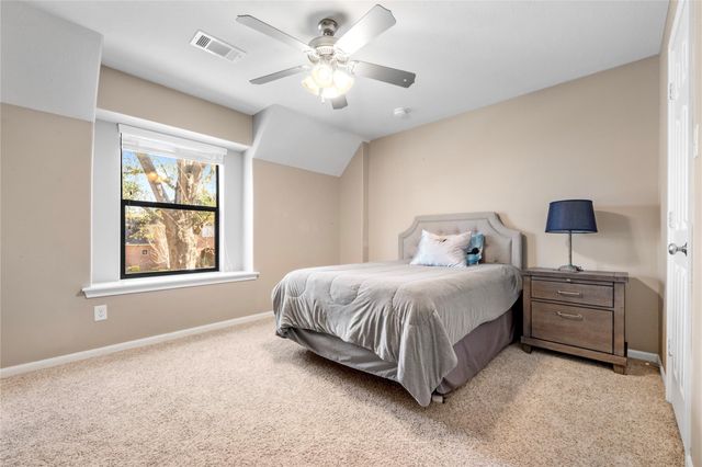 1627 Lofty Maple Trail, Kingwood, TX 77345