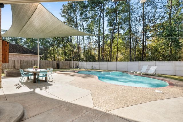 1627 Lofty Maple Trail, Kingwood, TX 77345