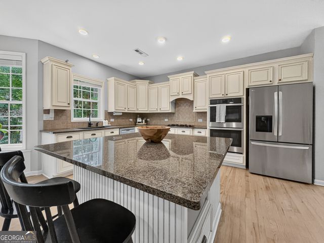 242 Independence Lane, Peachtree City, GA 30269