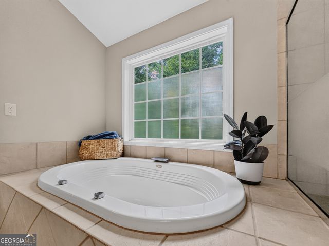 242 Independence Lane, Peachtree City, GA 30269