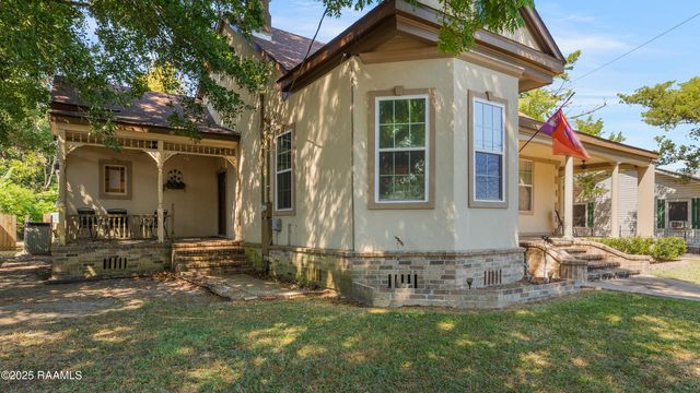 416 S Iberia Street, New Iberia, LA 70560