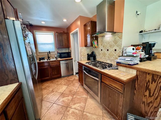 15153 Dasher Avenue, Allen Park, MI 48101