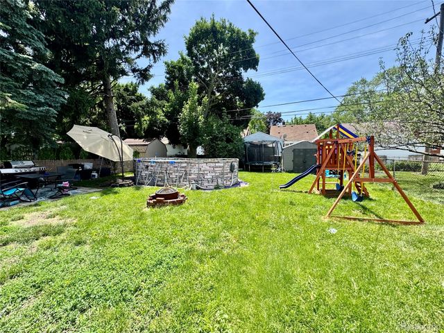 15153 Dasher Avenue, Allen Park, MI 48101