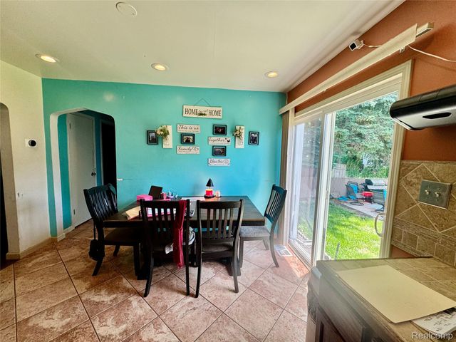 15153 Dasher Avenue, Allen Park, MI 48101