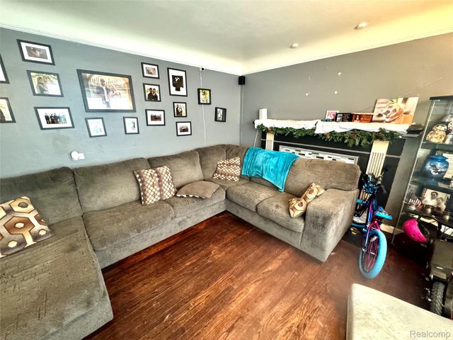15153 Dasher Avenue, Allen Park, MI 48101