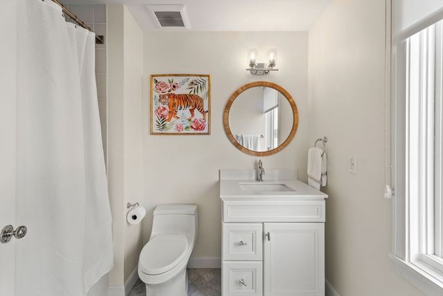 50 Battery St 103-104, Boston, MA 02109