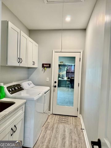 5096 Smith Road, Townsend, GA 31331