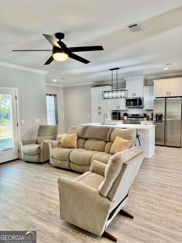 5096 Smith Road, Townsend, GA 31331