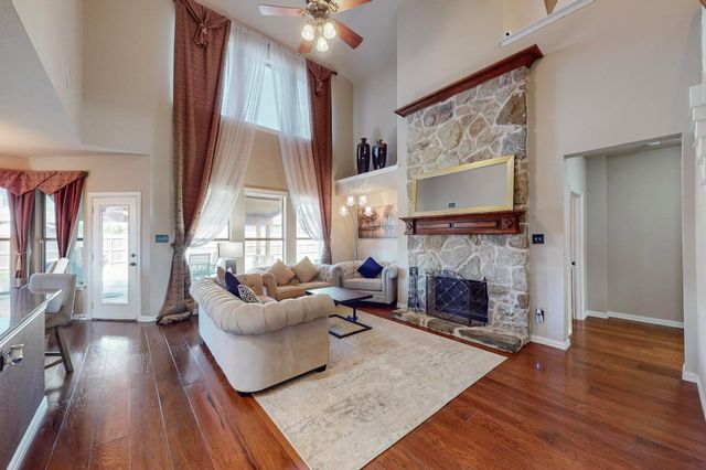 4001 Dellman Drive, Fort Worth, TX 76262