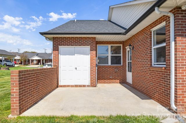 3929 Jasmine Lane, Denver, NC 28037