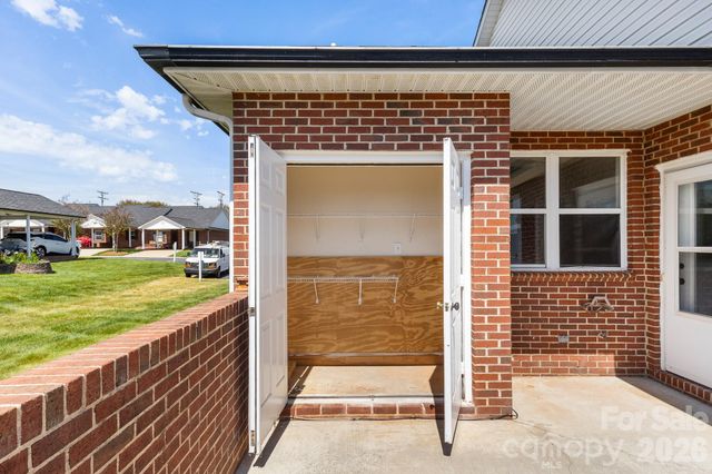 3929 Jasmine Lane, Denver, NC 28037