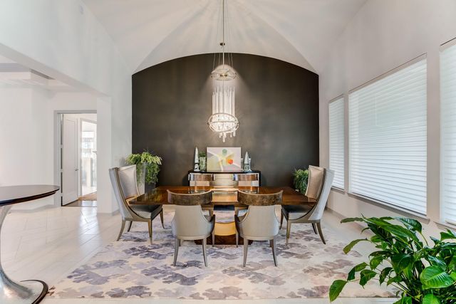 1002 Royal Lakes Manor Boulevard, Richmond, TX 77469