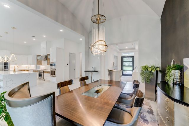 1002 Royal Lakes Manor Boulevard, Richmond, TX 77469