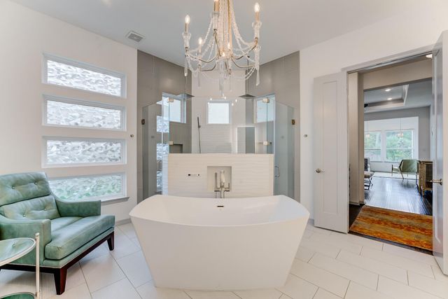 1002 Royal Lakes Manor Boulevard, Richmond, TX 77469