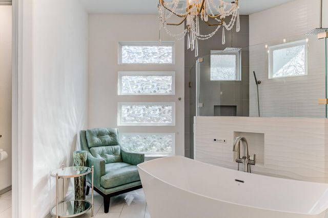 1002 Royal Lakes Manor Boulevard, Richmond, TX 77469