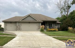 3306 NW Bent Tree LN, Topeka, KS 66618