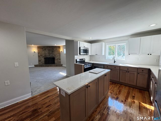 137 Middletown Avenue, North Haven, CT 06473