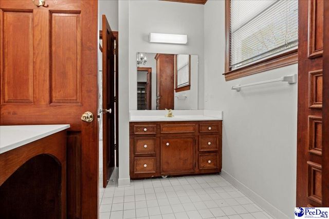 2208 Timberlane Dr, Florence, SC 29506