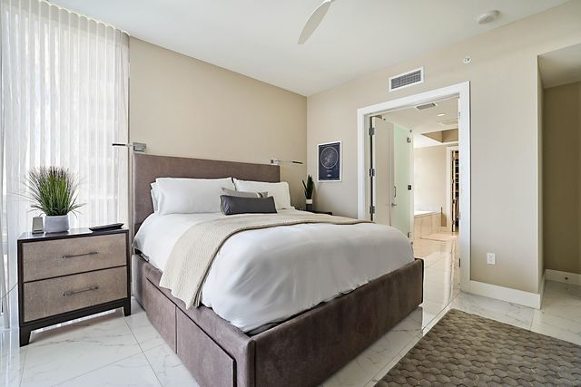 2 Water Club Way 1604, North Palm Beach, FL 33408