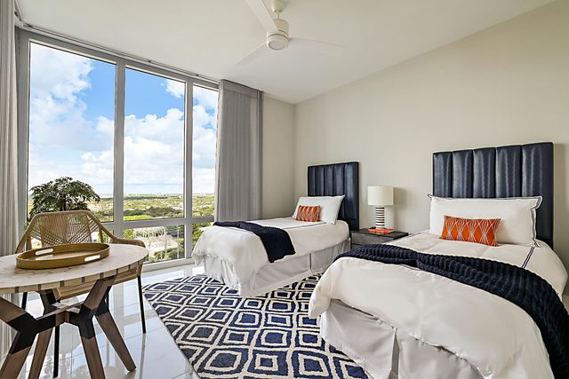 2 Water Club Way 1604, North Palm Beach, FL 33408