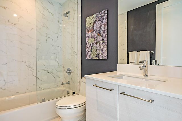 2 Water Club Way 1604, North Palm Beach, FL 33408