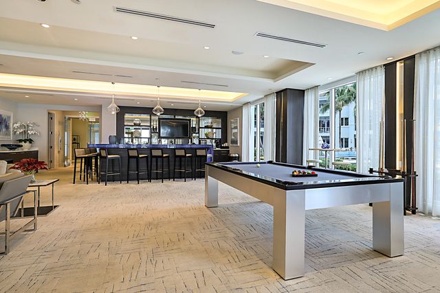 2 Water Club Way 1604, North Palm Beach, FL 33408