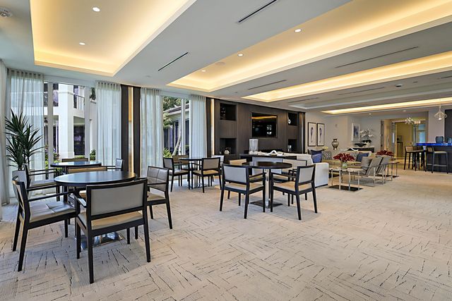2 Water Club Way 1604, North Palm Beach, FL 33408