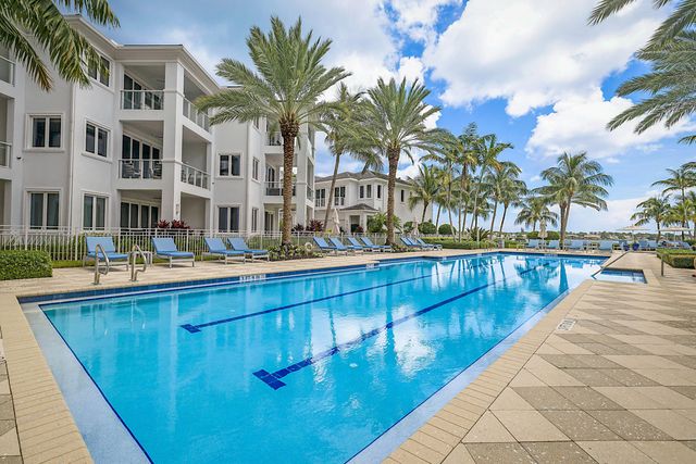 2 Water Club Way 1604, North Palm Beach, FL 33408