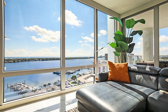 2 Water Club Way 1604, North Palm Beach, FL 33408
