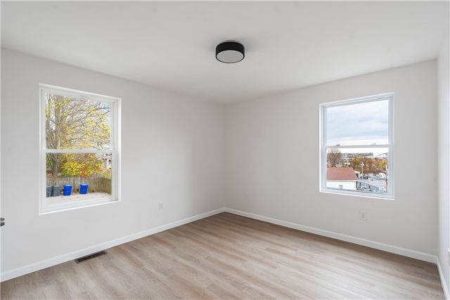 39 Douglas Avenue, Providence, RI 02908