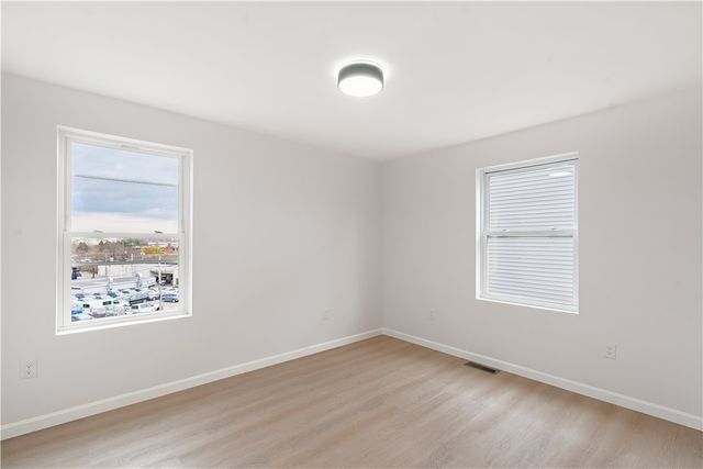 39 Douglas Avenue, Providence, RI 02908