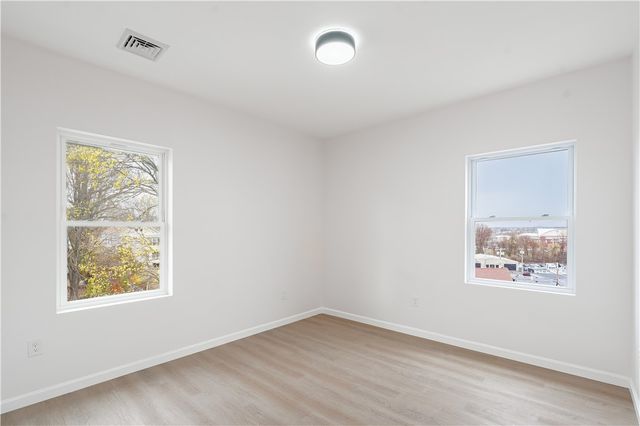 39 Douglas Avenue, Providence, RI 02908