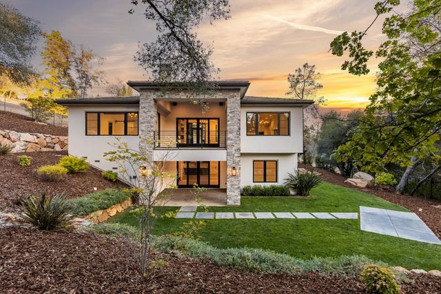 2078 Long View Dr, Meadow Vista, CA 95722