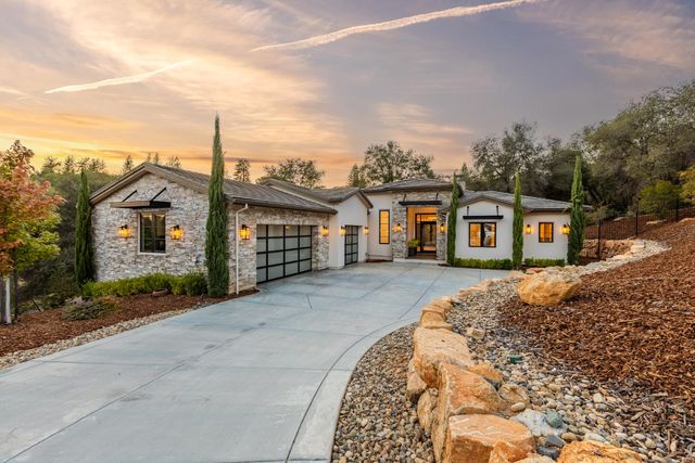 2078 Long View Dr, Meadow Vista, CA 95722