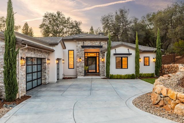 2078 Long View Dr, Meadow Vista, CA 95722