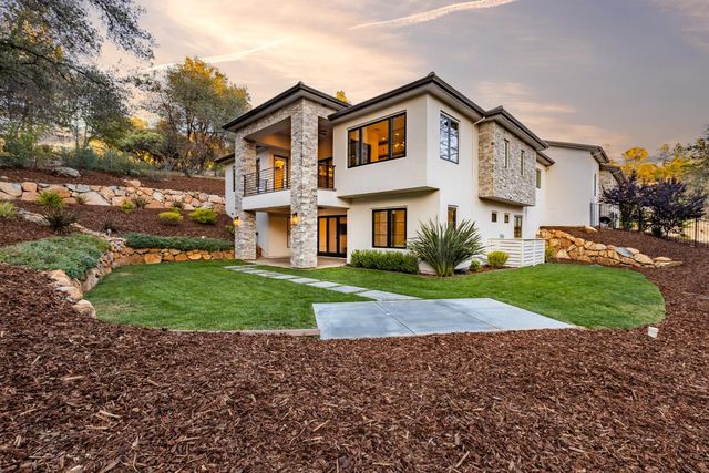 2078 Long View Dr, Meadow Vista, CA 95722