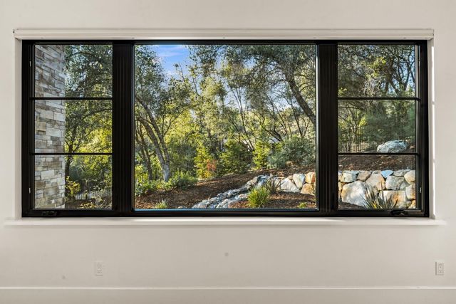 2078 Long View Dr, Meadow Vista, CA 95722