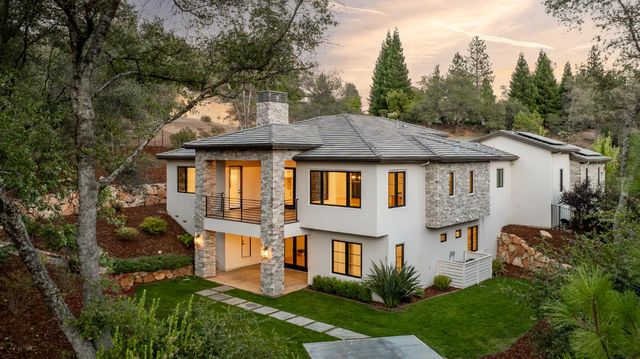 2078 Long View Dr, Meadow Vista, CA 95722