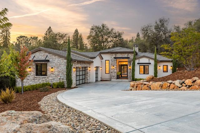 2078 Long View Dr, Meadow Vista, CA 95722