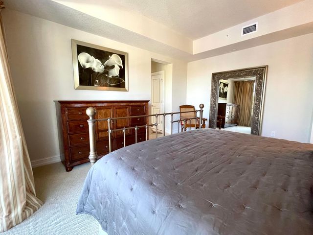 431 Bay Colony Drive N, Juno Beach, FL 33408